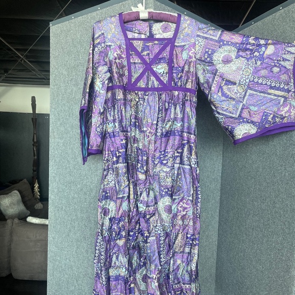 custom dress - Picture 1 of 2